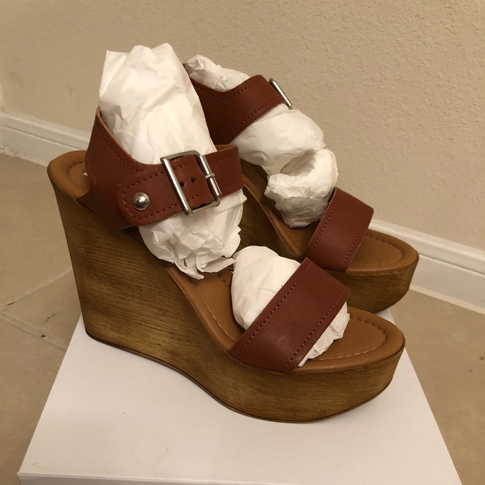Steven Madden Candis Wedge ~ Cognac